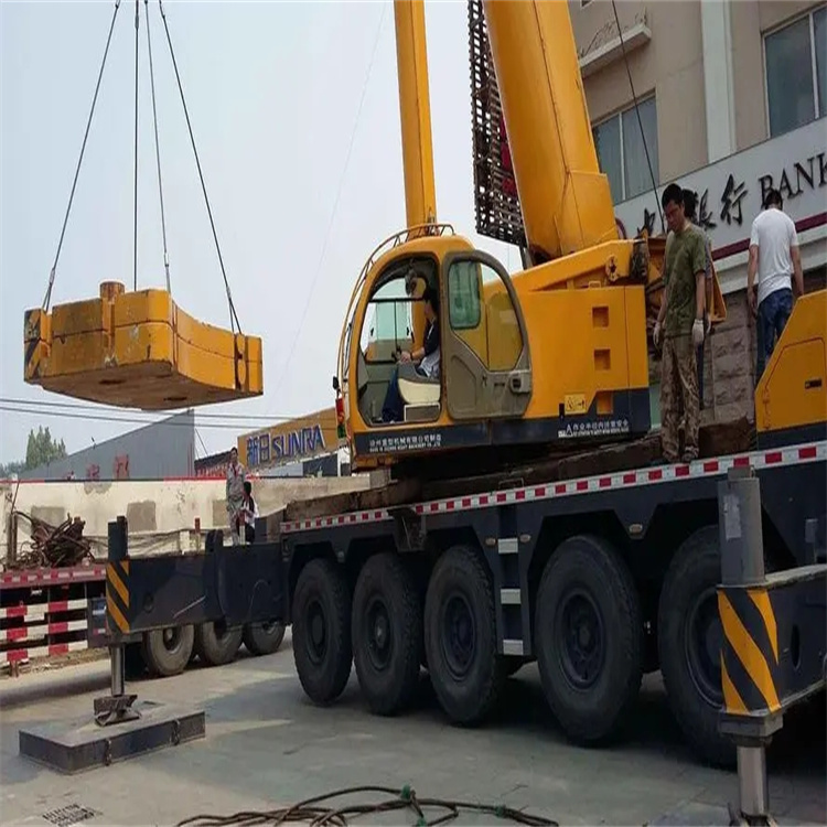 来宾当地吊车出租|机器吊装|75吨|工厂搬迁服务